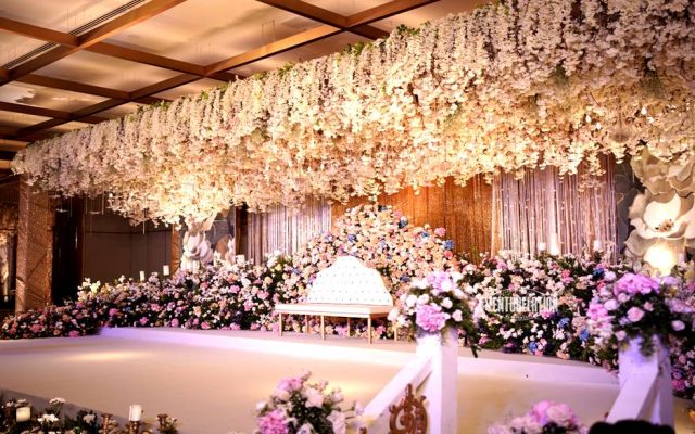 WEDDING STAGE DECOR